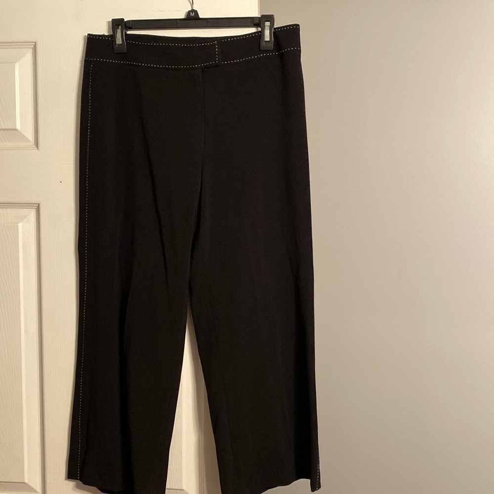 Herman Geist Capri Black Dress Pants with Pink Detailed Stitching Size 10